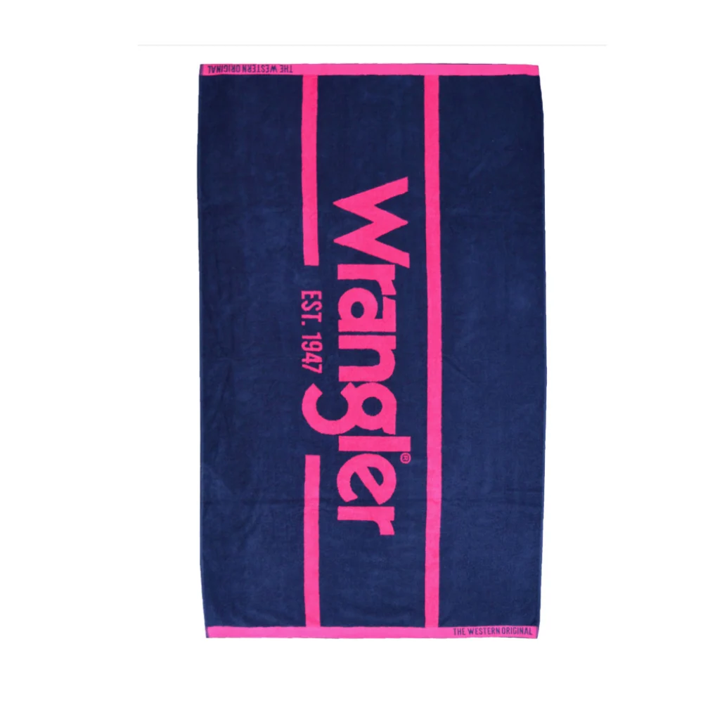 Wrangler Signature Beach Towel - Image 6